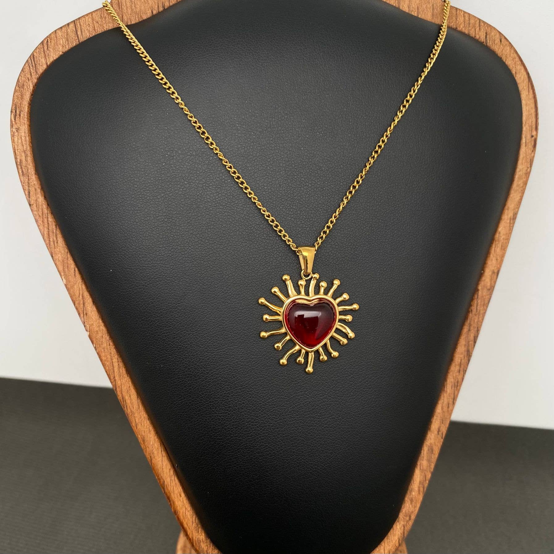 Red Heart 18K Gold Plated Stainless Steel Necklace - FGS