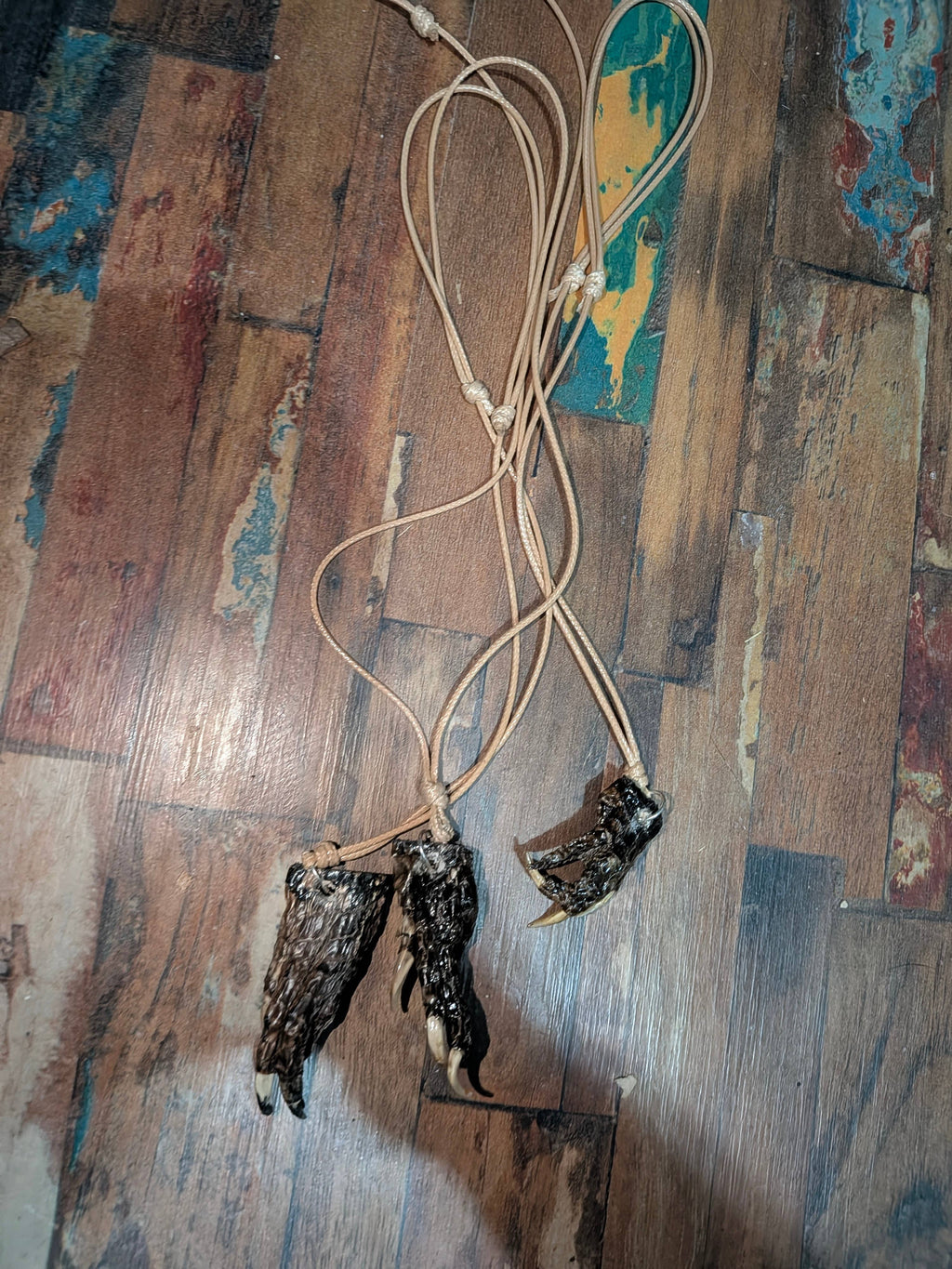 Genuine Louisiana Alligator Paw Necklace – Handcrafted Bayou Oddity Jewelry