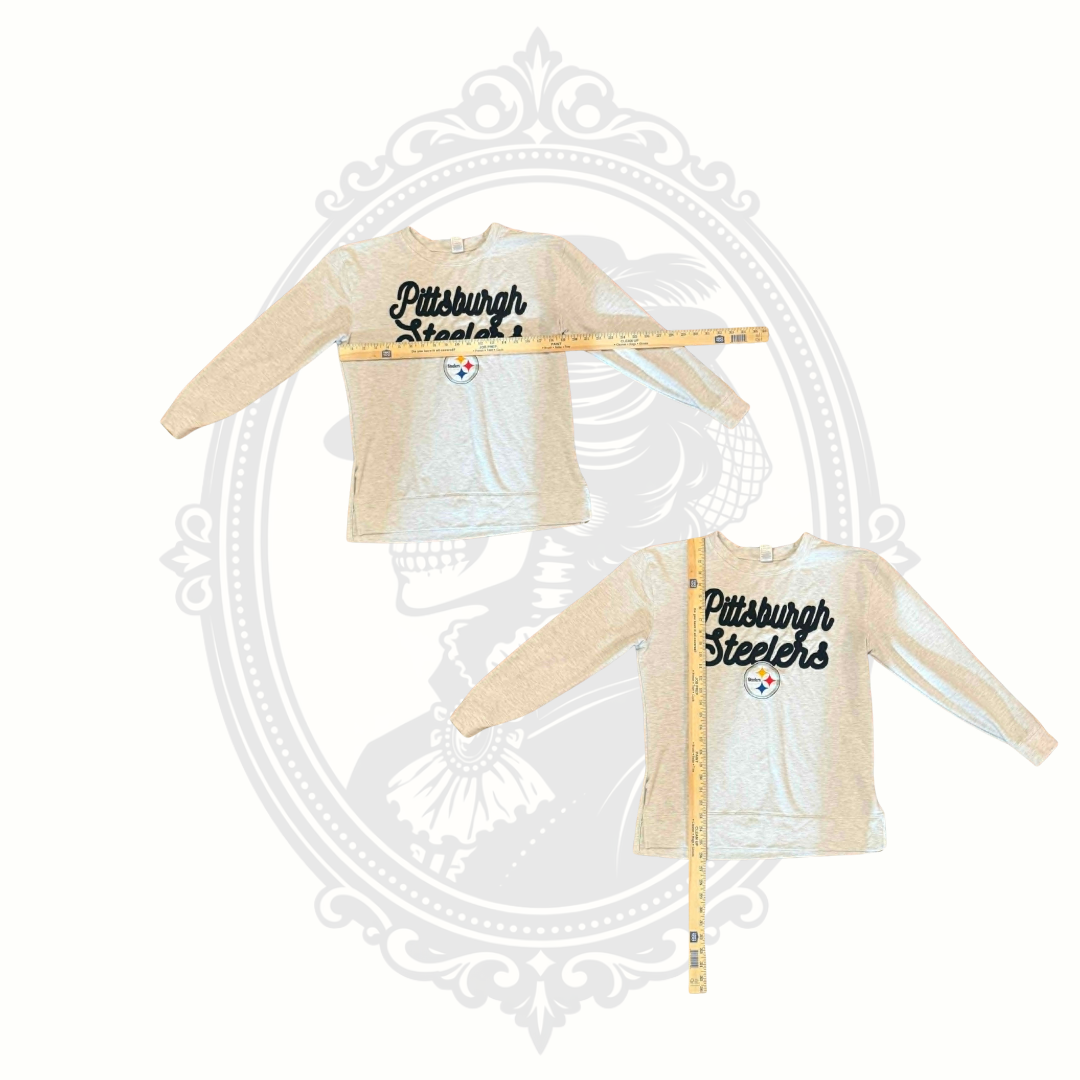 Pittsburgh Steelers women’s sweatshirt with measurements shown