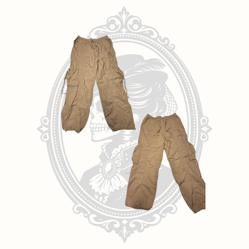Abercrombie & Fitch Tan Cargo Pants – Women's Medium Regular
