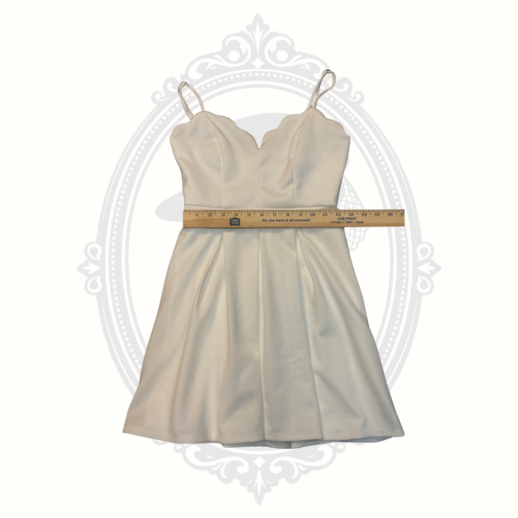 B. Darlin Ivory Sweetheart Special Occasion Dress | Size 3/4