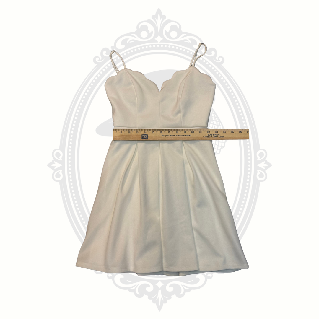B. Darlin Ivory Sweetheart Special Occasion Dress | Size 3/4