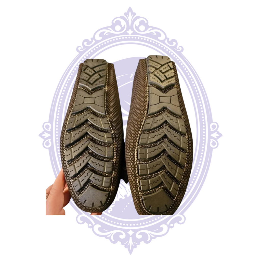 Rubber outsole tread of Bruno Marc men's loafers
