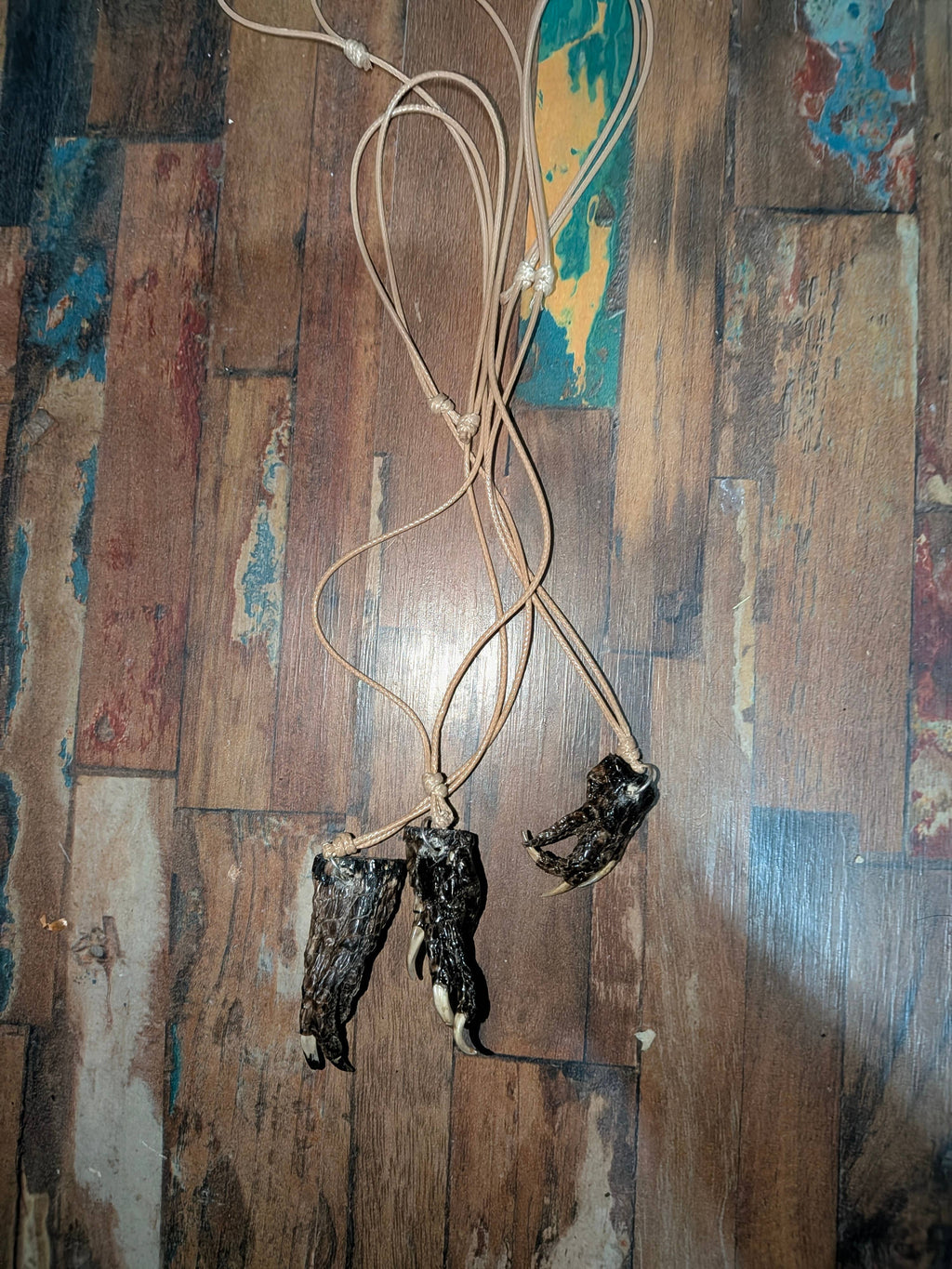 Genuine Louisiana Alligator Paw Necklace – Handcrafted Bayou Oddity Jewelry