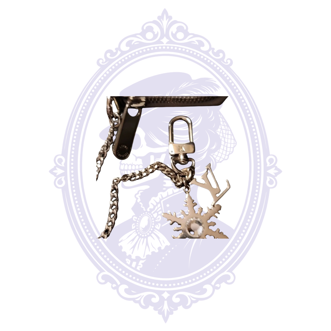 Louis Vuitton Flocon MM chain with LV initials, crystal snowflake charm and clasp