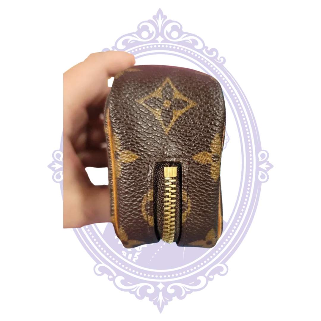 Louis Vuitton Monogram Wapity Pouch – Authenticated, No Strap – Mrs ...