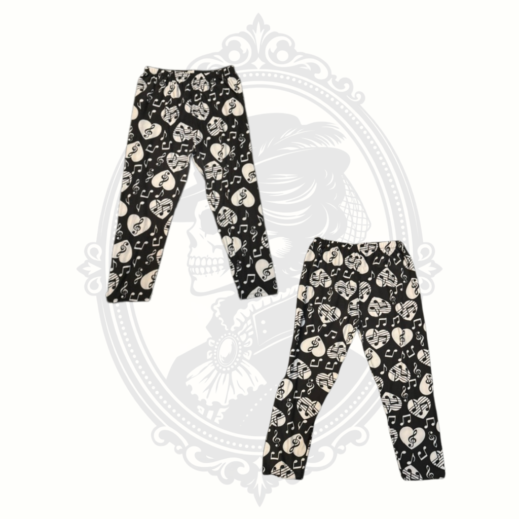 Black Music Note Heart Print Capri Leggings | Women's M/L Approx.