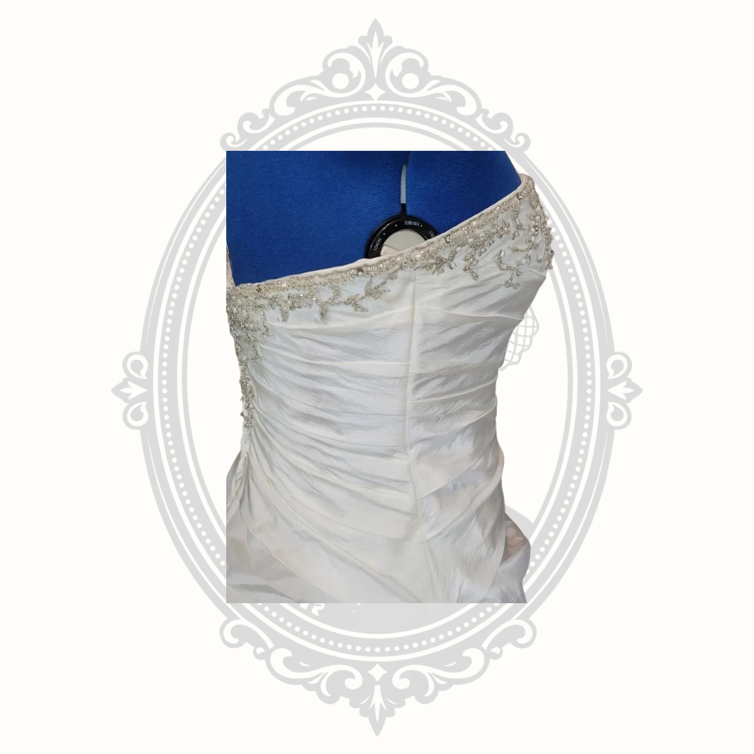Private Collection Ivory Beaded Corset Wedding Gown – Size 20