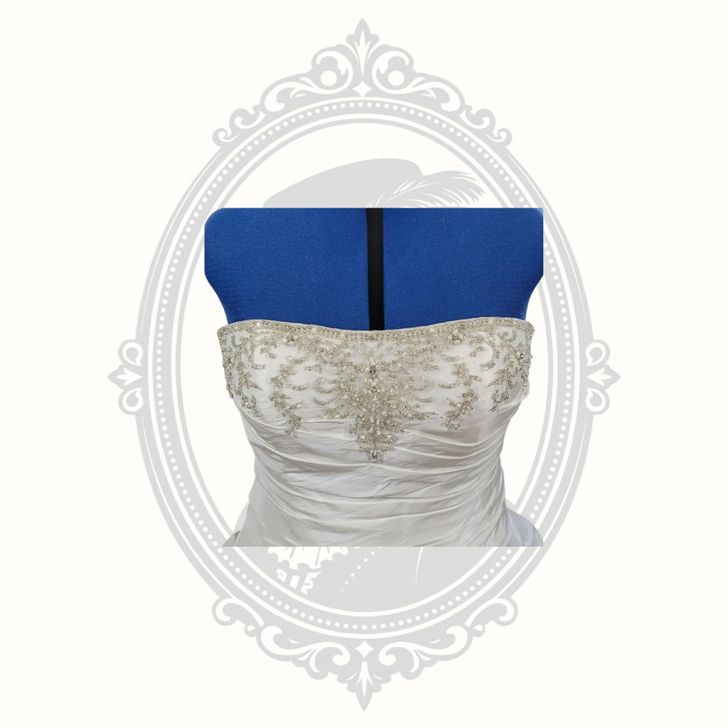 Private Collection Ivory Beaded Corset Wedding Gown – Size 20