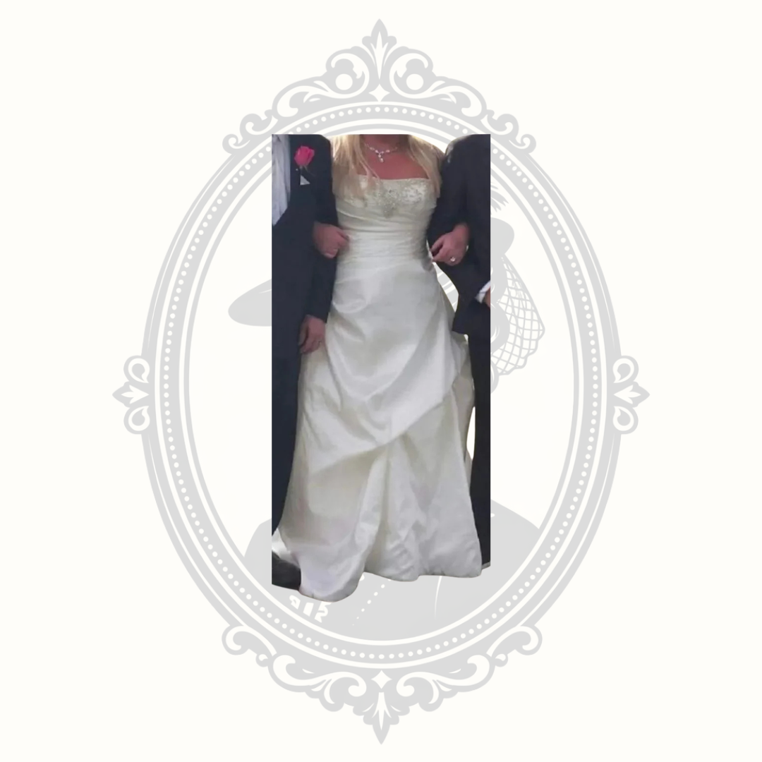 Private Collection Ivory Beaded Corset Wedding Gown – Size 20