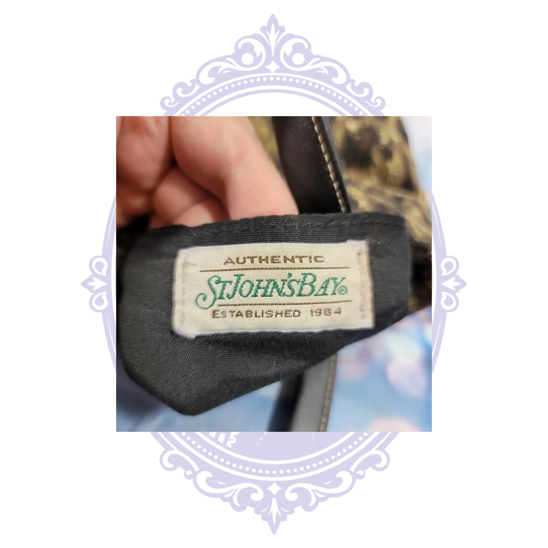 St John's Bay interior brand label