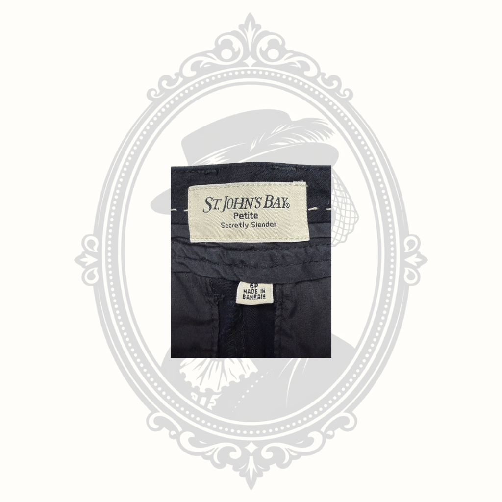St. John's Bay Secretly Slender women's black mid-rise straight-leg capri pants in size 6 Petite made of 100% cotton.