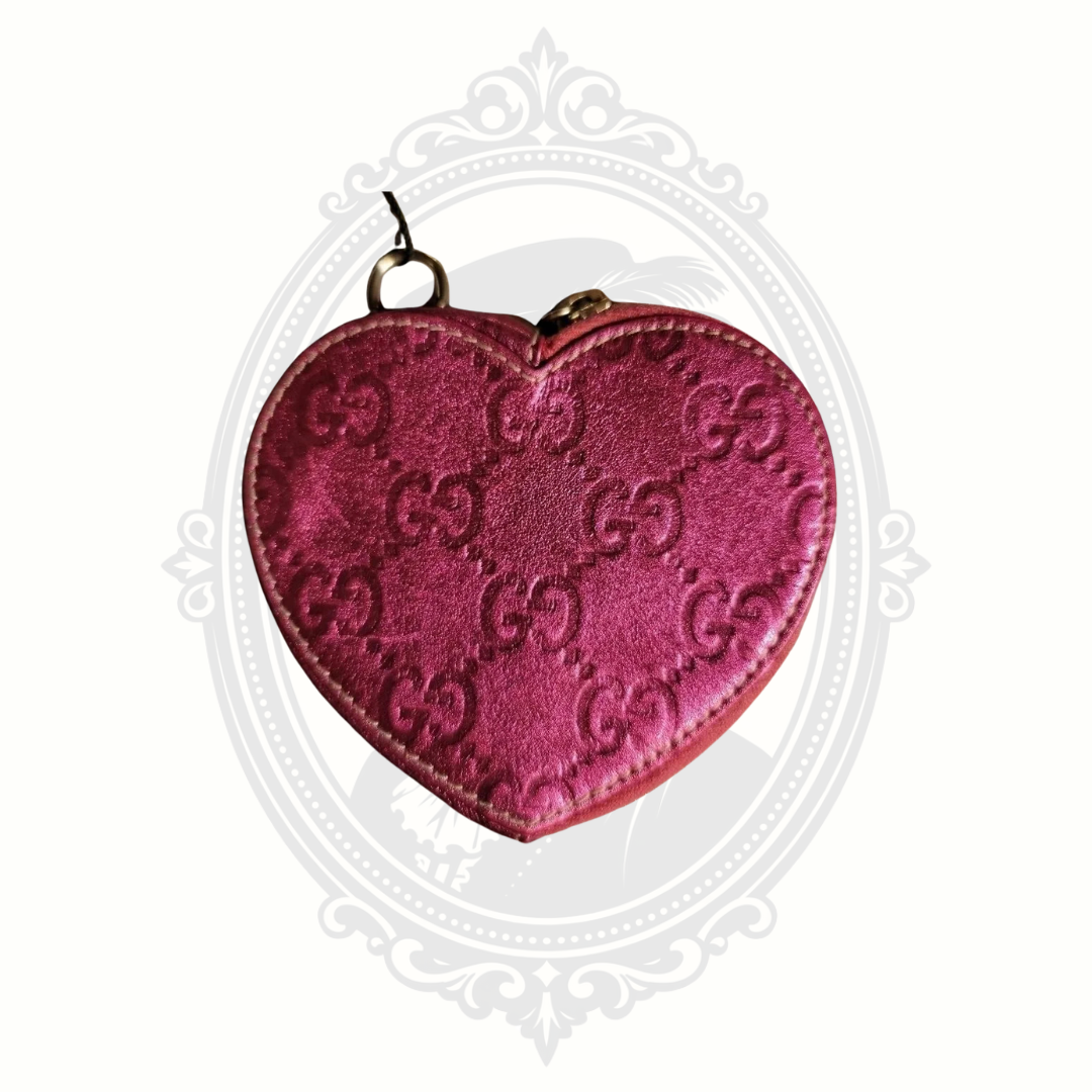 Vintage Gucci Guccissima Heart Coin Purse – Metallic Purple Embossed Leather – GG Monogram Zip Wallet – Made in Italy